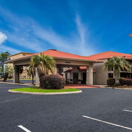 Super 8 By Wyndham Savannah Ngoại thất bức ảnh